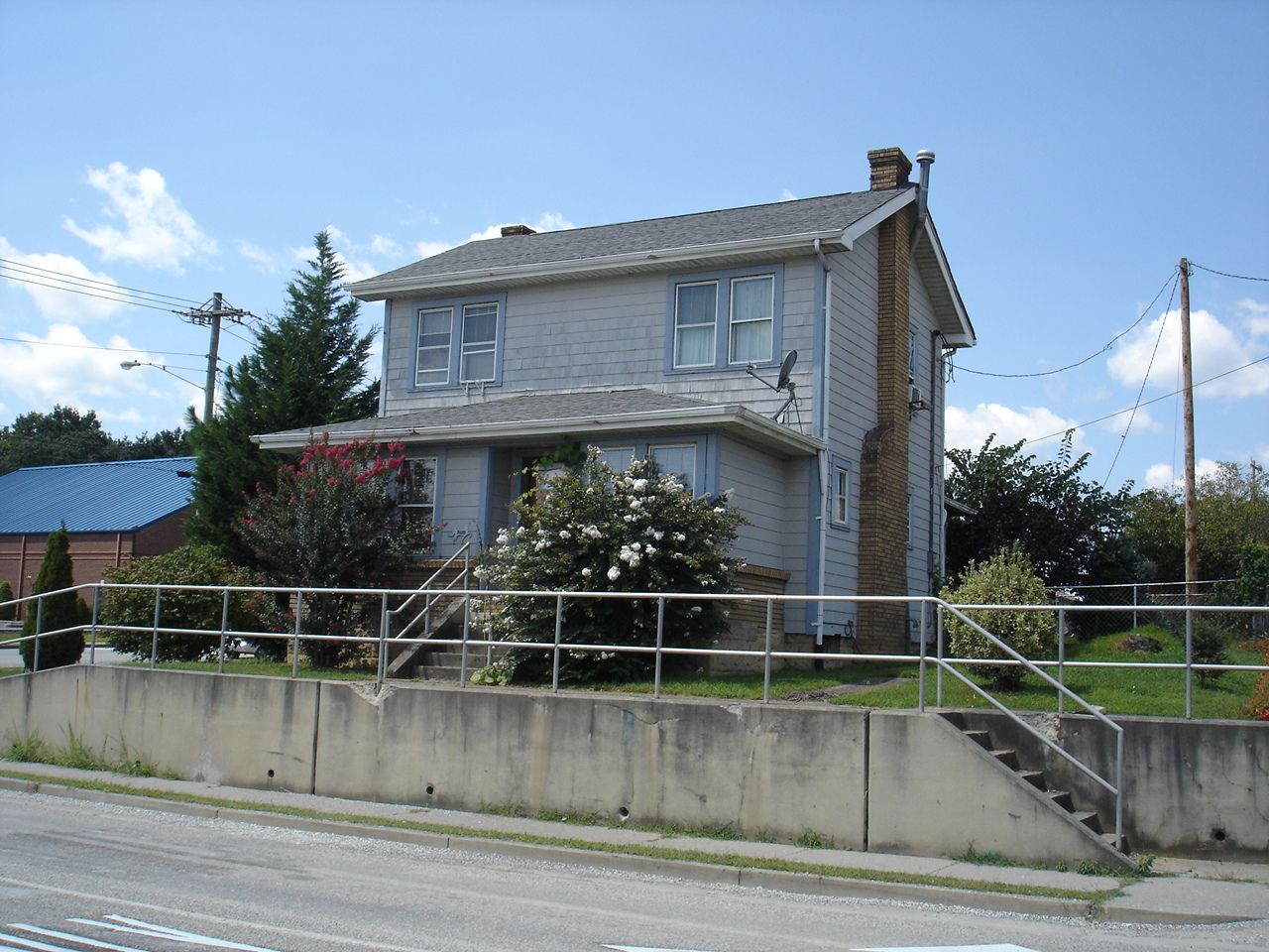 2833 Blackburn Ave, Ashland, KY 41101